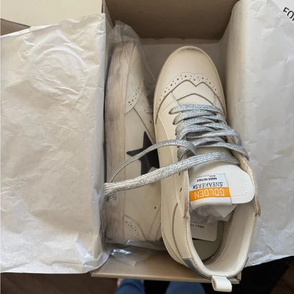 Golden Goose Mid Star Sneakers - Cream and Black - Picture 5 of 6